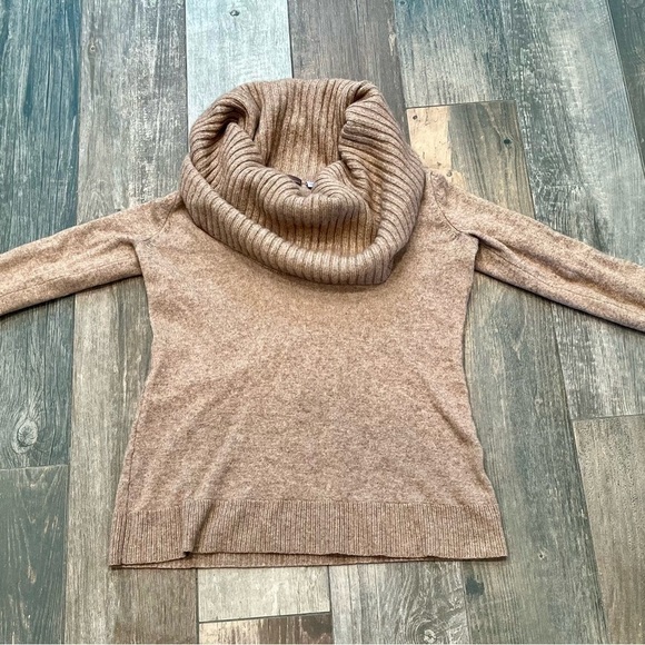 Cullen Womens Tan Cashmere wool Blend Cowl Neck Sweater Size Medium - Picture 4 of 8